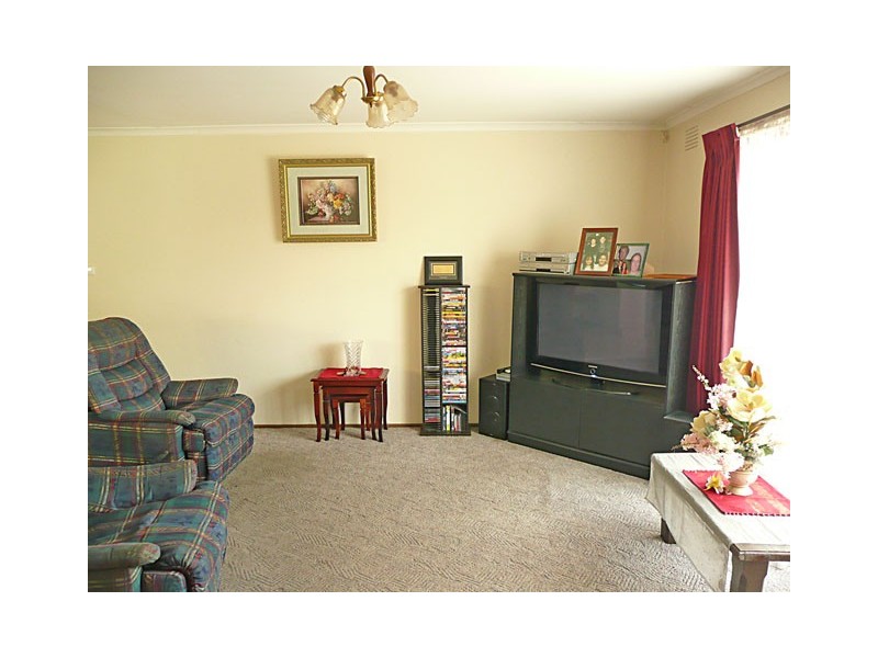 15 STRATHCOLE DRIVE, Traralgon VIC 3844