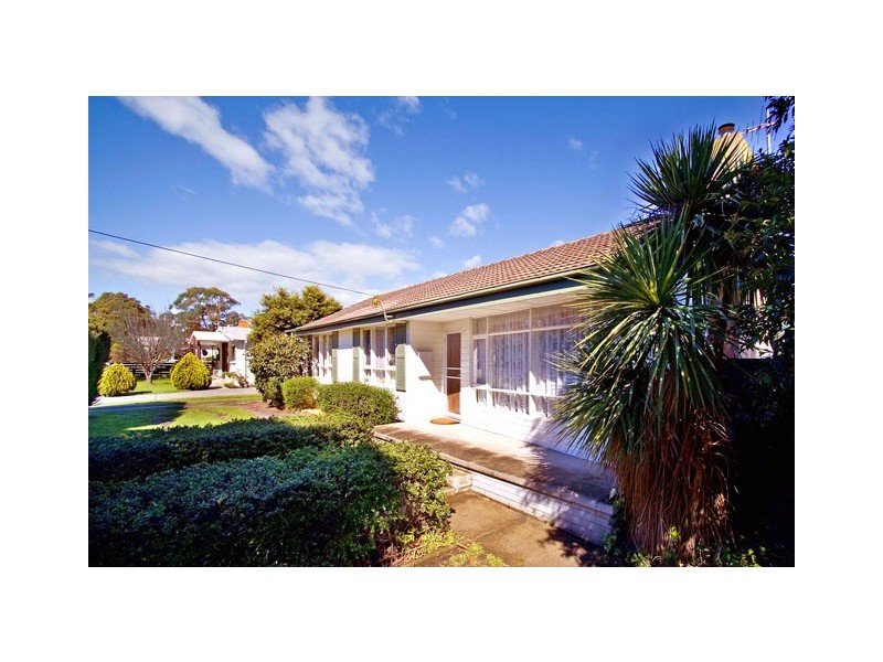 9 DUNBAR ROAD, Traralgon VIC 3844