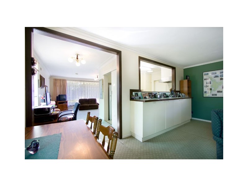 9 DUNBAR ROAD, Traralgon VIC 3844