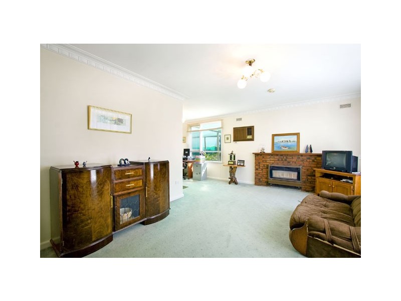 9 DUNBAR ROAD, Traralgon VIC 3844
