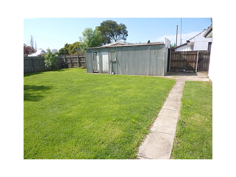 8 CLIFT COURT, Traralgon VIC 3844