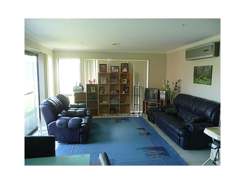16 DUXBURY DRIVE, Traralgon VIC 3844