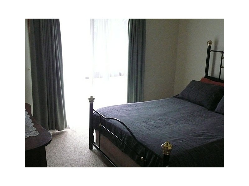 17 LAURENCE GROVE, Traralgon VIC 3844