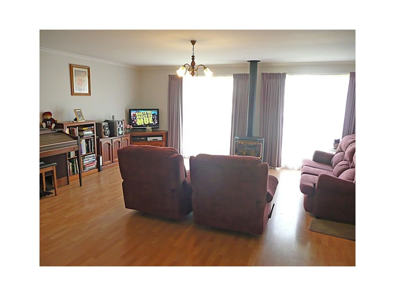 2 ELLAVALE DRIVE, Traralgon VIC 3844