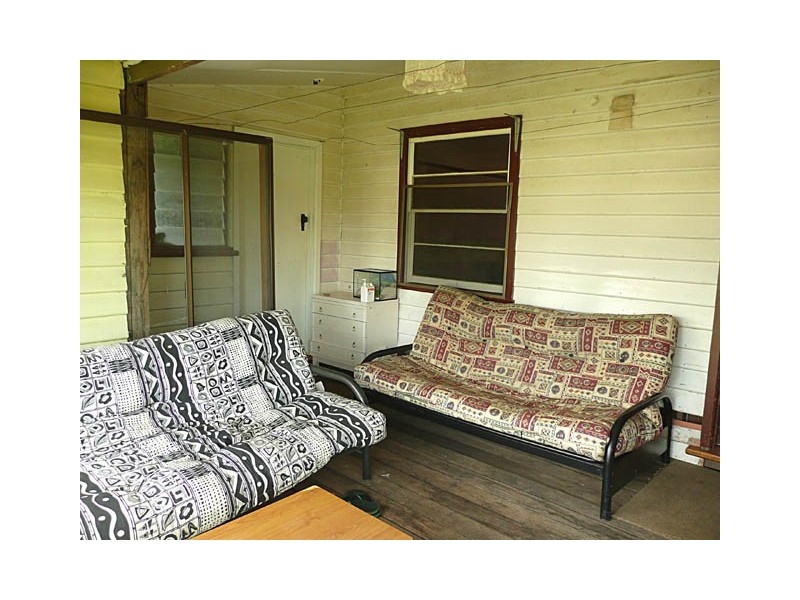 90 HARRIS LANE, Toongabbie VIC 3856