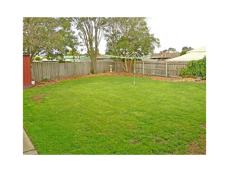 8 GUNYAH GROVE, Traralgon VIC 3844