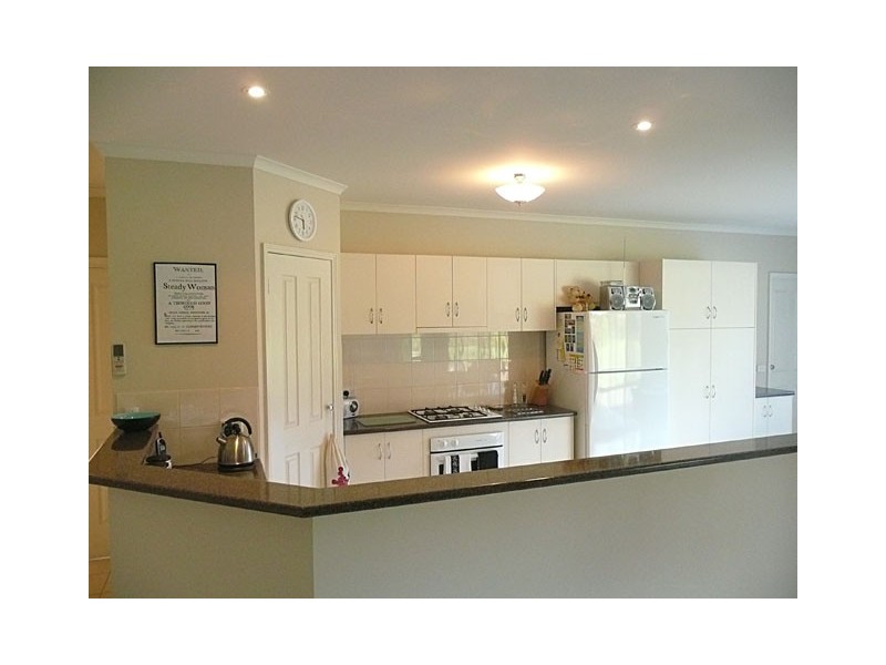 7-11 CAREY DRIVE, Glengarry VIC 3854