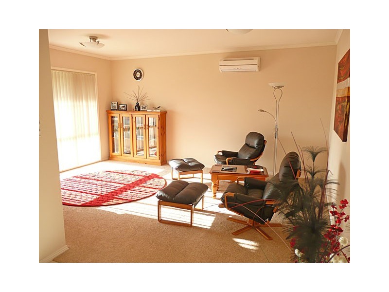 7-11 CAREY DRIVE, Glengarry VIC 3854