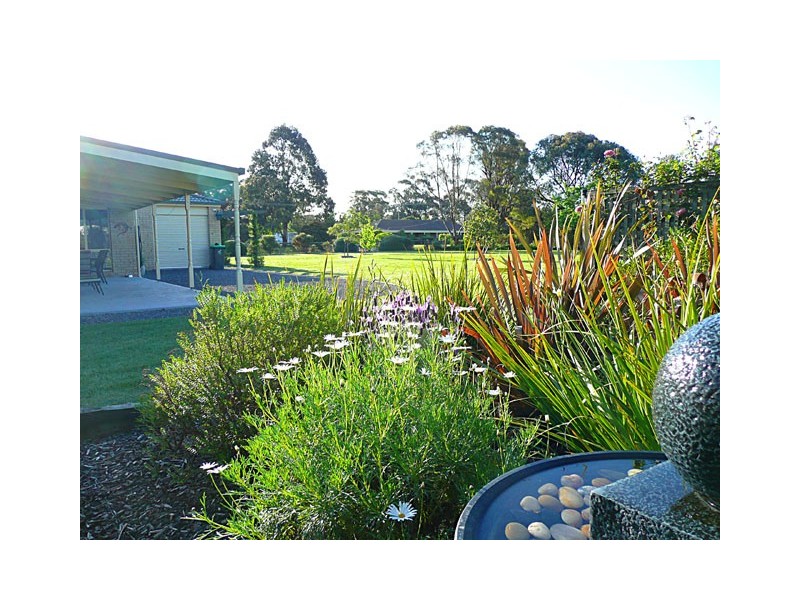 7-11 CAREY DRIVE, Glengarry VIC 3854