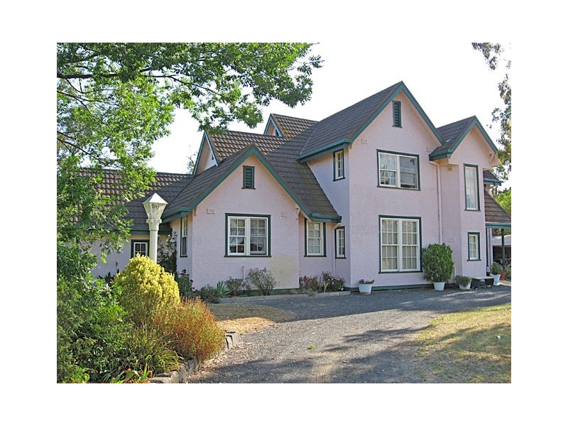 340 HENDERSONS ROAD, Toongabbie VIC 3856