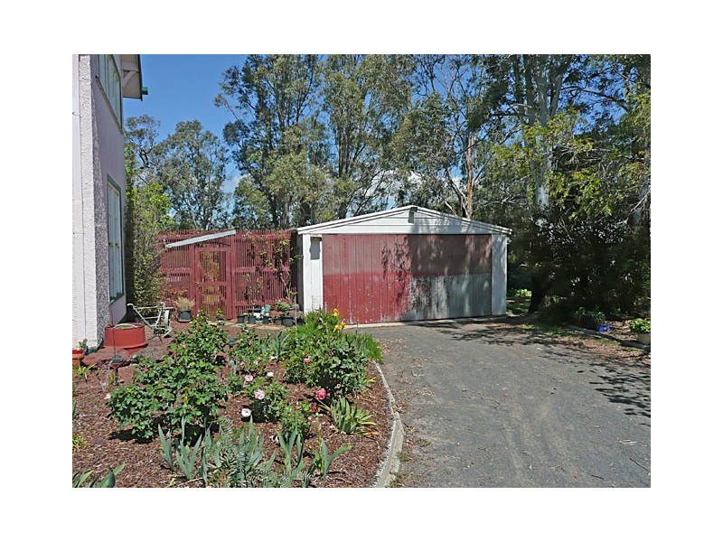 340 HENDERSONS ROAD, Toongabbie VIC 3856