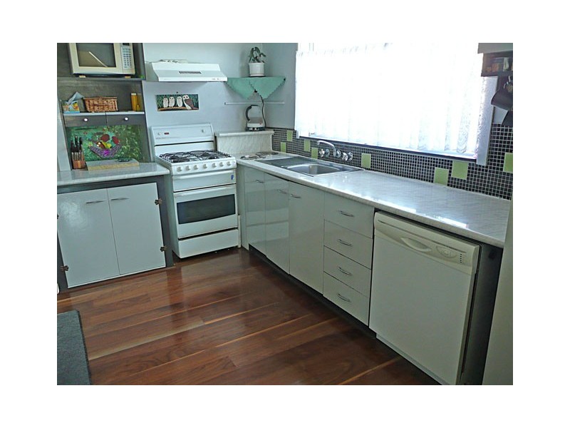 12 SAUNDERS CRESCENT, Traralgon VIC 3844