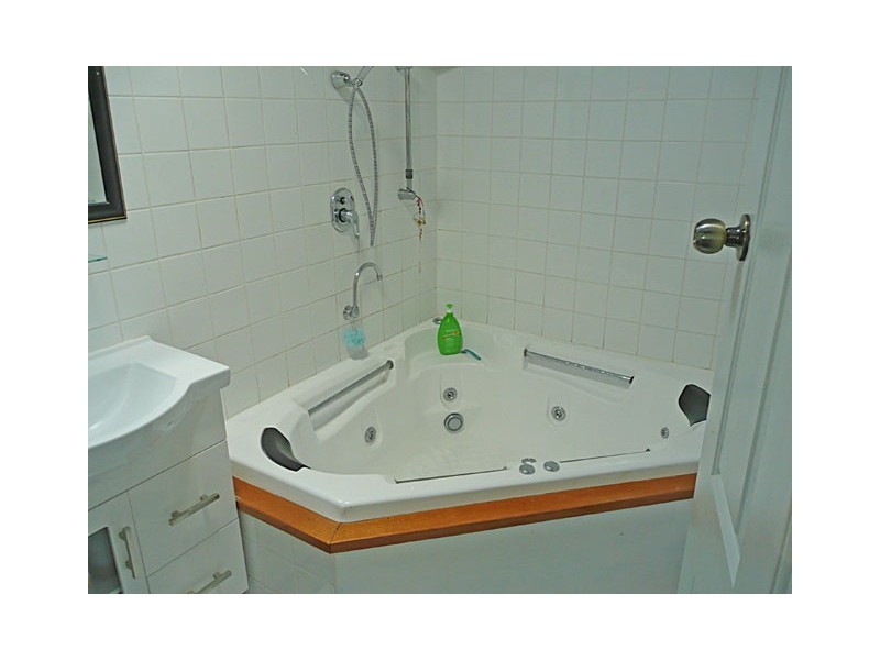 12 SAUNDERS CRESCENT, Traralgon VIC 3844