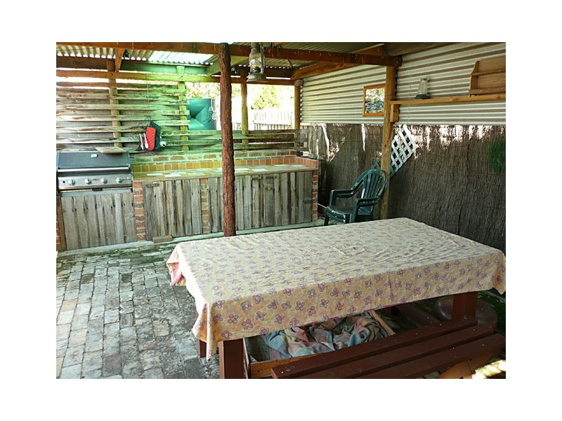 12 SAUNDERS CRESCENT, Traralgon VIC 3844