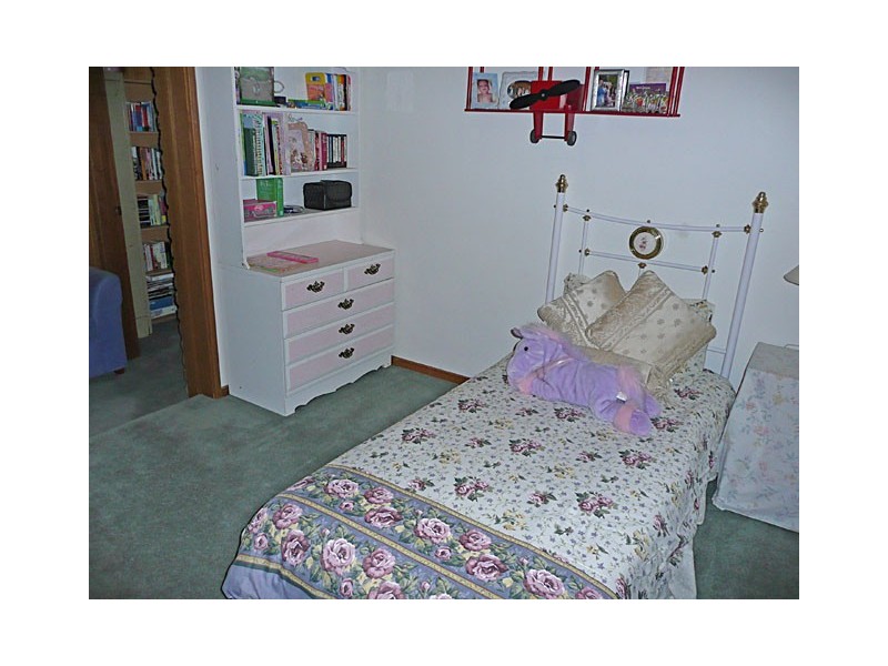 25 WEIR ROAD, Toongabbie VIC 3856