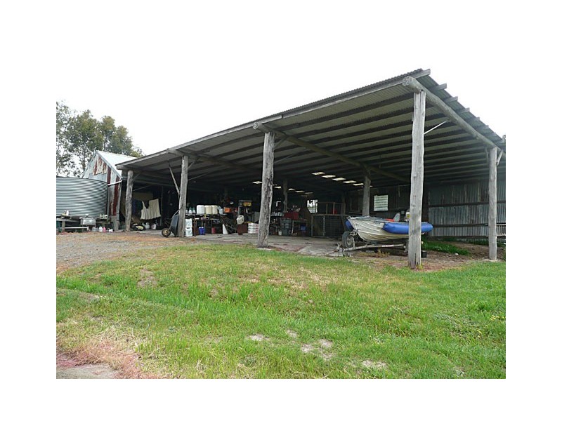 112 MARTINS ROAD, Willung South VIC 3844