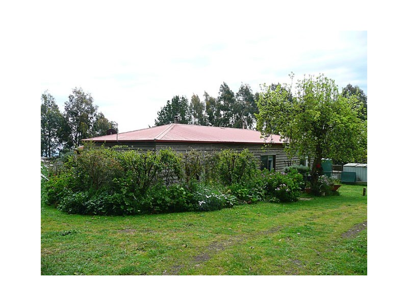 17 TOWNSHIP ROAD, Carrajung VIC 3844