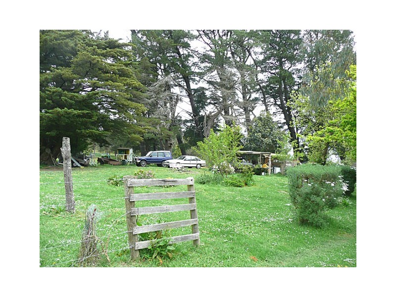 17 TOWNSHIP ROAD, Carrajung VIC 3844