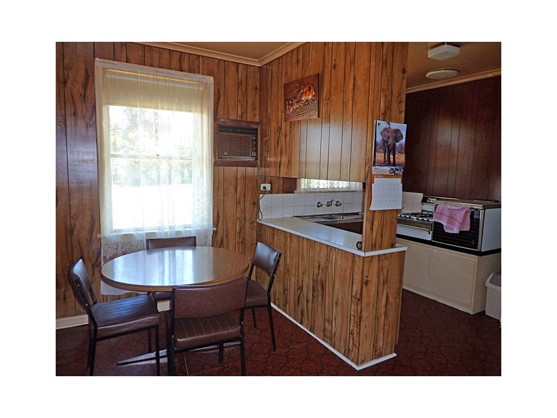 16 MULCARE STREET, Morwell VIC 3840