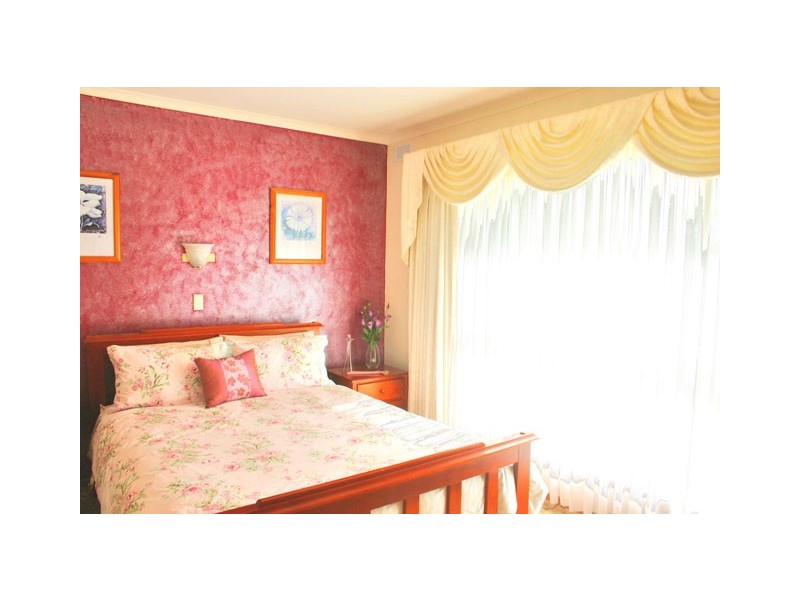 5 HAZELWOOD ROAD, Traralgon VIC 3844