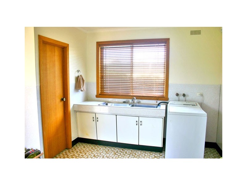 5 HAZELWOOD ROAD, Traralgon VIC 3844