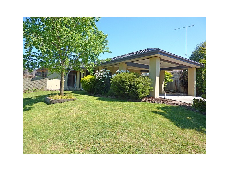 6 BAYSTONE COURT, Traralgon VIC 3844