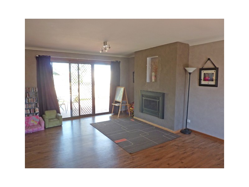 6 BAYSTONE COURT, Traralgon VIC 3844