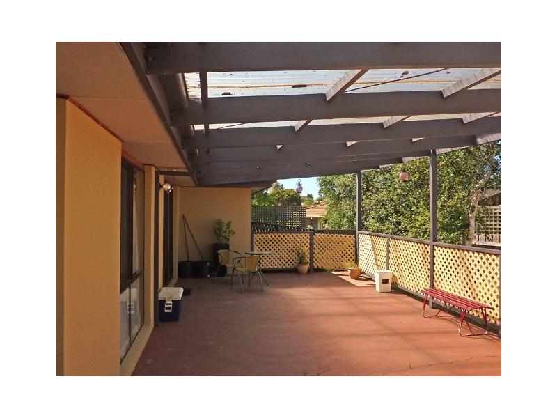 6 BAYSTONE COURT, Traralgon VIC 3844