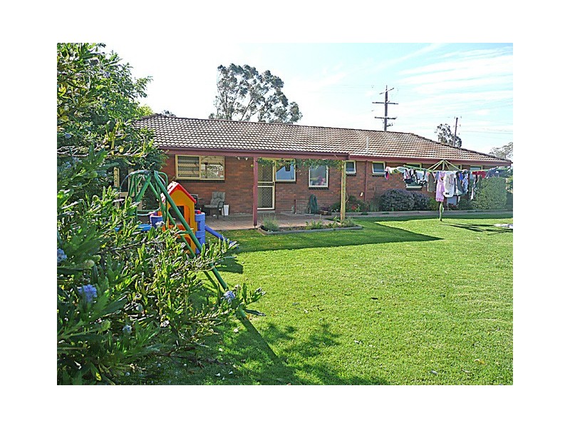 88 MAFFRA ROAD, Glengarry VIC 3854