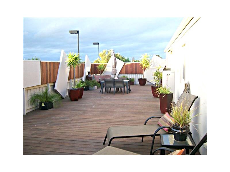 1 LAKEVIEW LANE, Traralgon VIC 3844