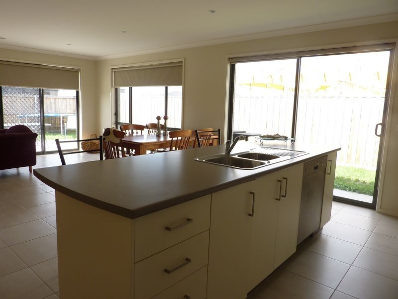 100 Hammersmith Circuit, Traralgon VIC 3844