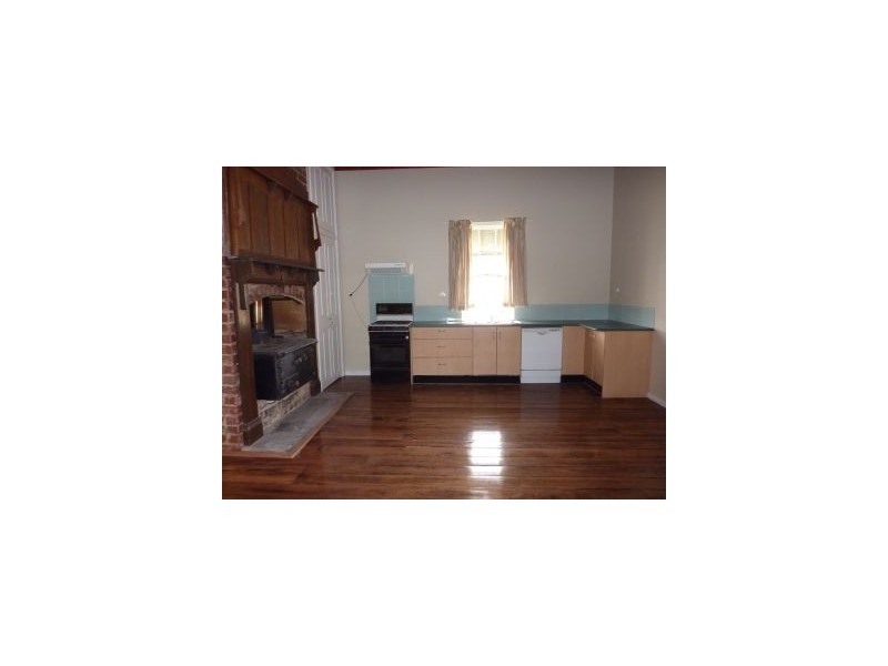 1 Main Road, Cowwarr VIC 3857