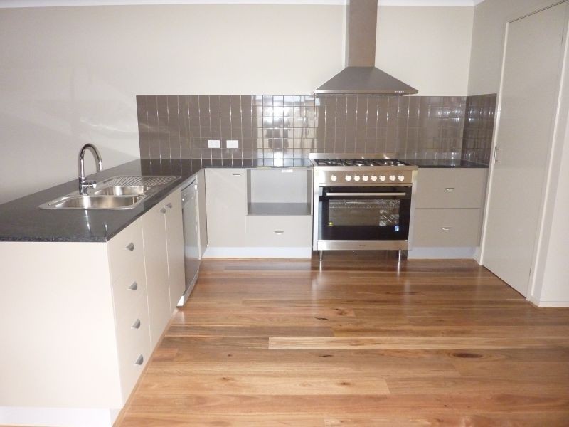 12 Graduate Place, Traralgon VIC 3844