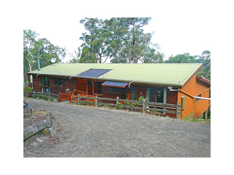 6 HAKEA COURT, Glengarry North VIC 3854