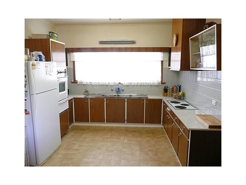 1 MOONABEAL COURT, Traralgon VIC 3844