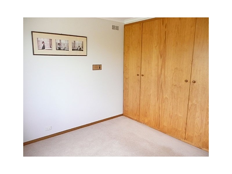 1 PAUL STREET, Traralgon VIC 3844