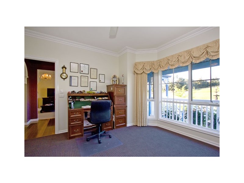 86 WARREN TERRACE, Hazelwood North VIC 3840