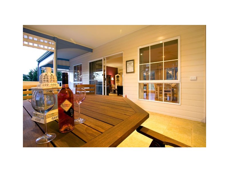 86 WARREN TERRACE, Hazelwood North VIC 3840