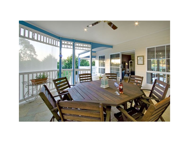 86 WARREN TERRACE, Hazelwood North VIC 3840