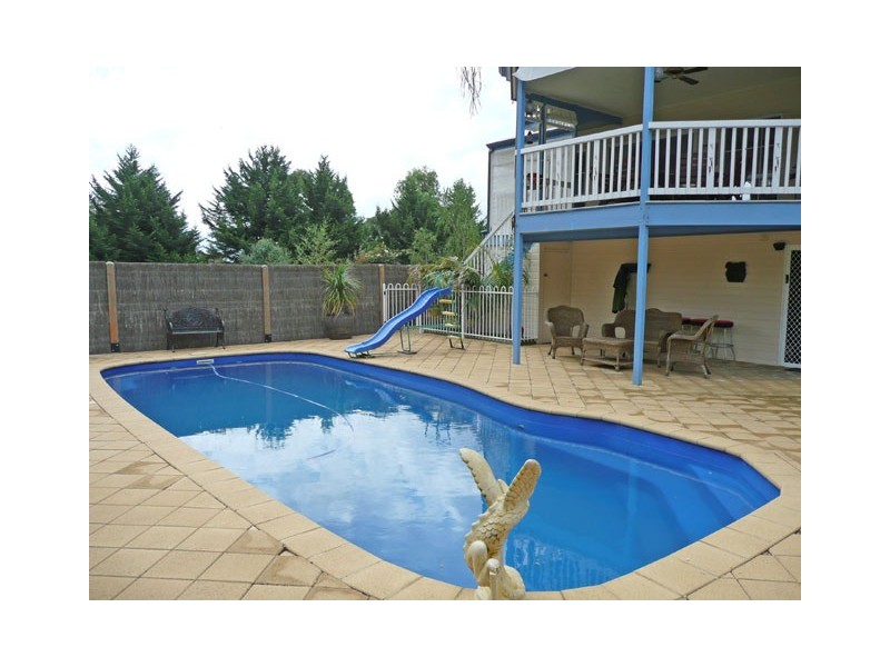 86 WARREN TERRACE, Hazelwood North VIC 3840