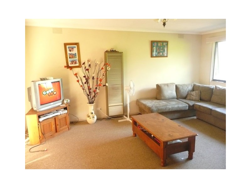 1 LONGFORD COURT, Traralgon VIC 3844