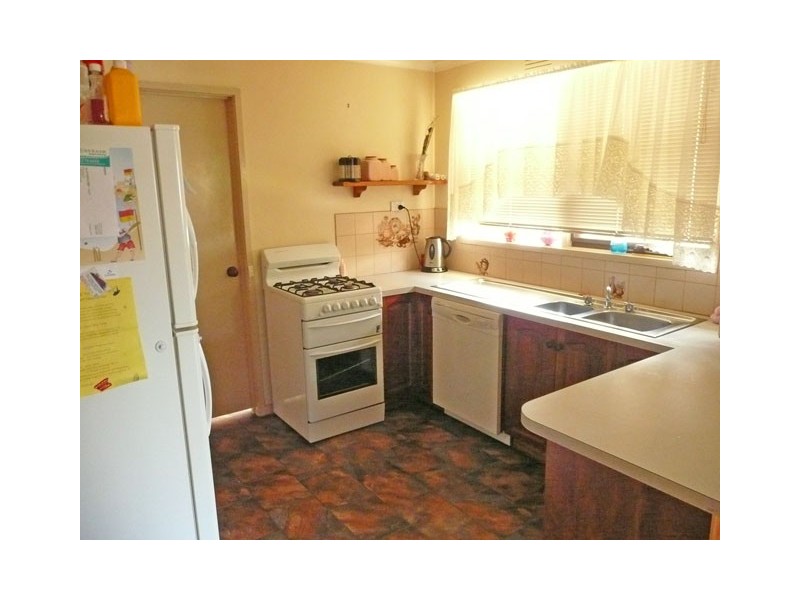 1 LONGFORD COURT, Traralgon VIC 3844