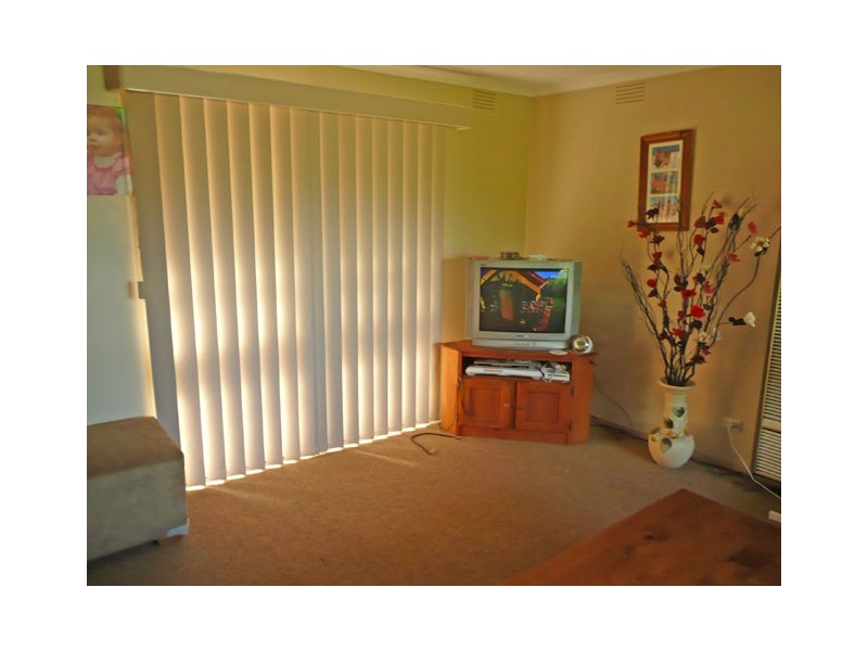 1 LONGFORD COURT, Traralgon VIC 3844