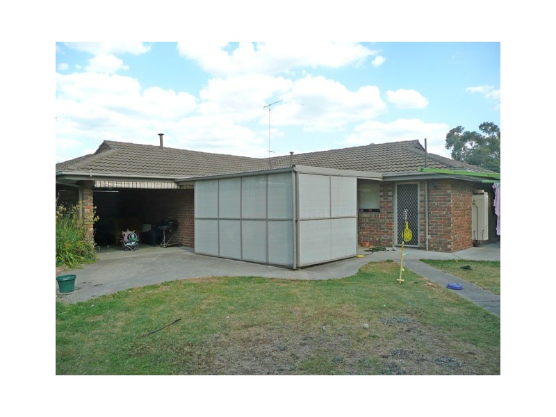 1 LONGFORD COURT, Traralgon VIC 3844