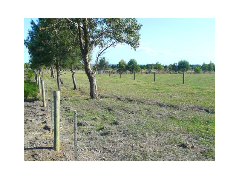 C/A 8/Section 2 PRINCES HIGHWAY, Rosedale VIC 3847