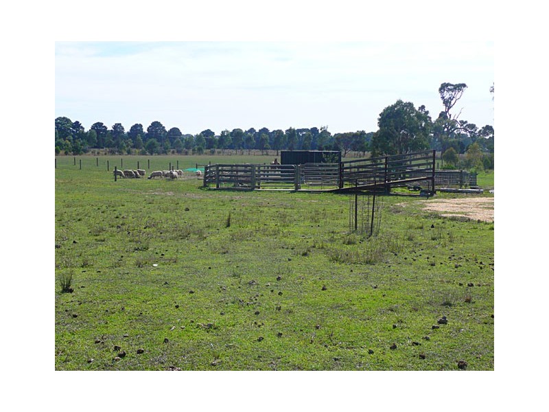 C/A 8/Section 2 PRINCES HIGHWAY, Rosedale VIC 3847