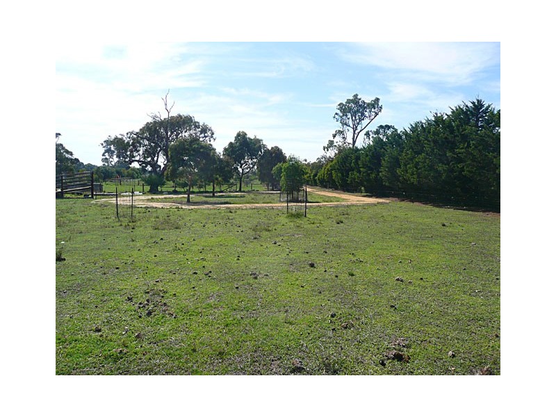 C/A 8/Section 2 PRINCES HIGHWAY, Rosedale VIC 3847