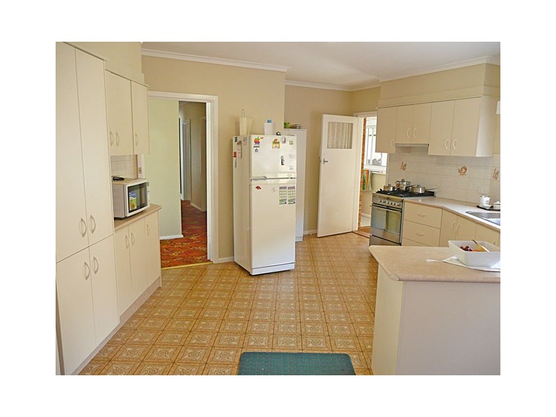 9 Latrobe Road, Morwell VIC 3840