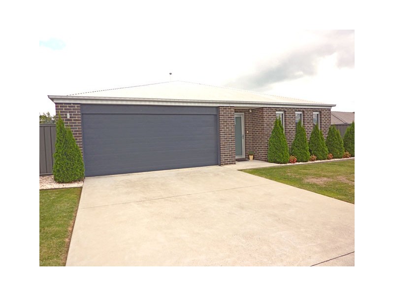 15 Victoria Court, Traralgon VIC 3844