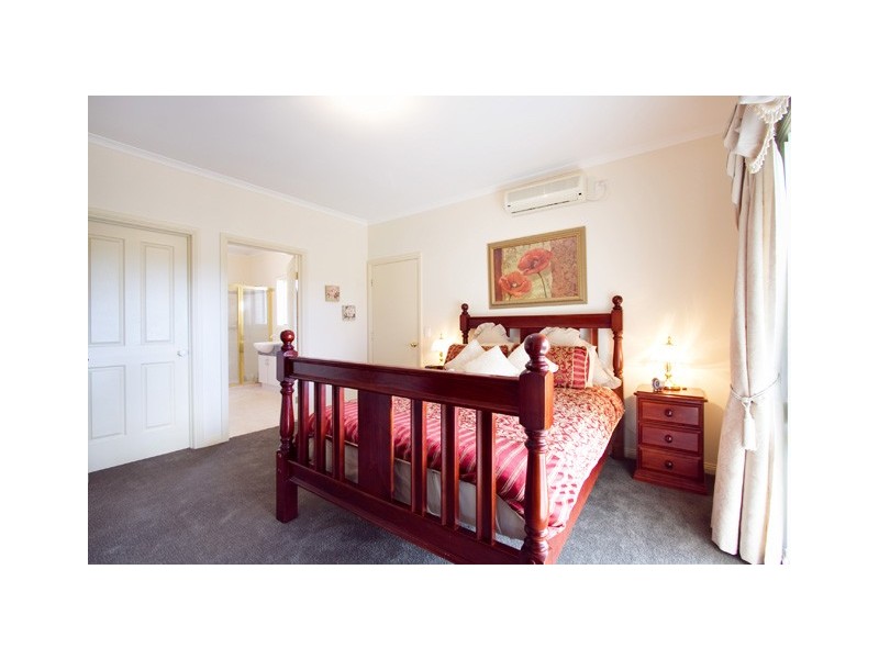 2056 PRINCES HIGHWAY, Rosedale VIC 3847